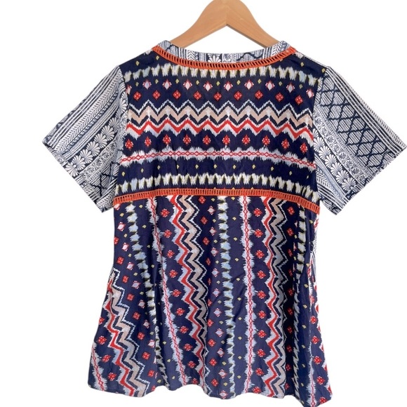 THML blue Aztec print embroidered neckline multicolor top size L - Picture 2 of 10